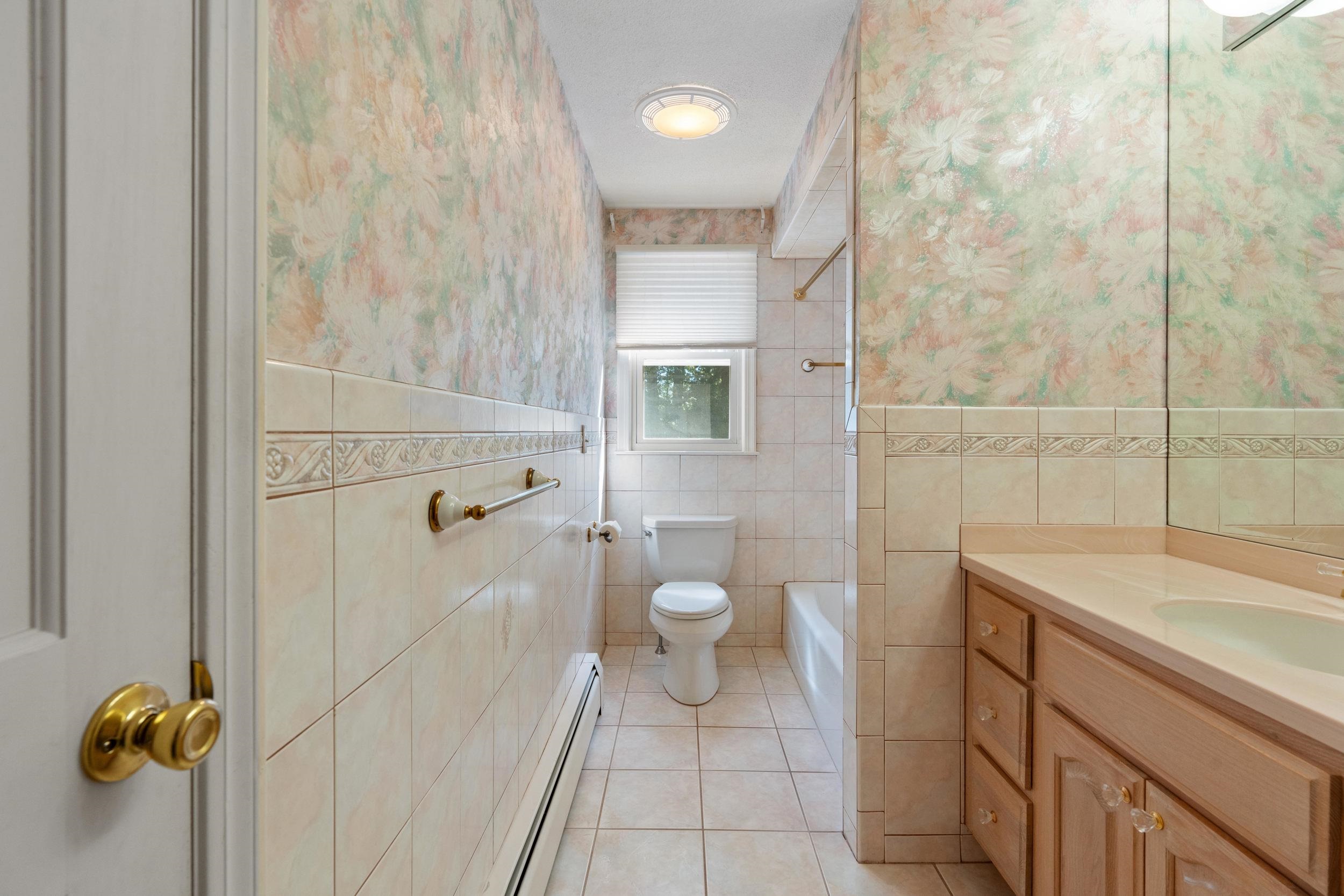 25 Marianna Road Salem, NH 03079 - Photo 4 of 26 Gallery Image 4