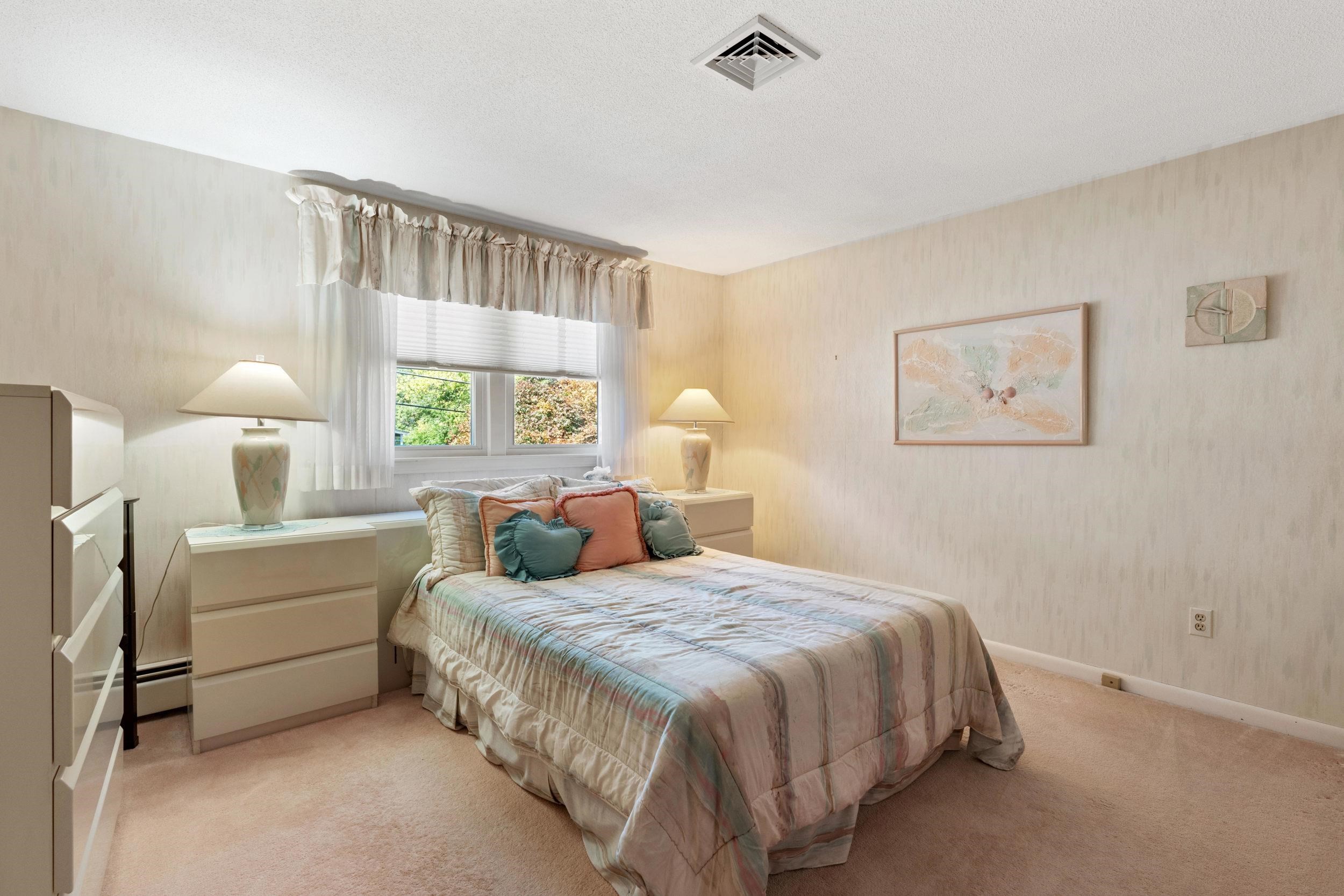 25 Marianna Road Salem, NH 03079 - Photo 5 of 26 Gallery Image 5
