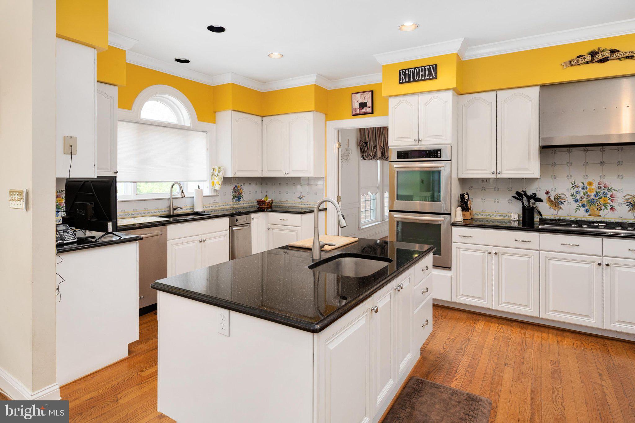 3850 Birdsville Road Davidsonville, MD 21035 - Photo 9 of 72 Gourmet Kitchen