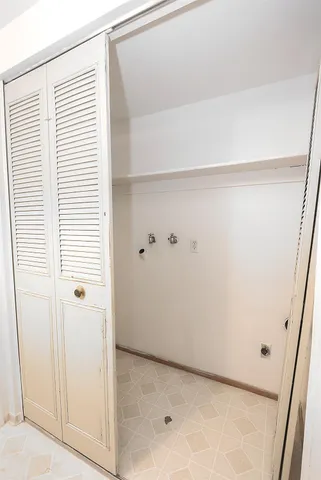 $299,000 | 424 Florin Road, Sacramento, CA 95831