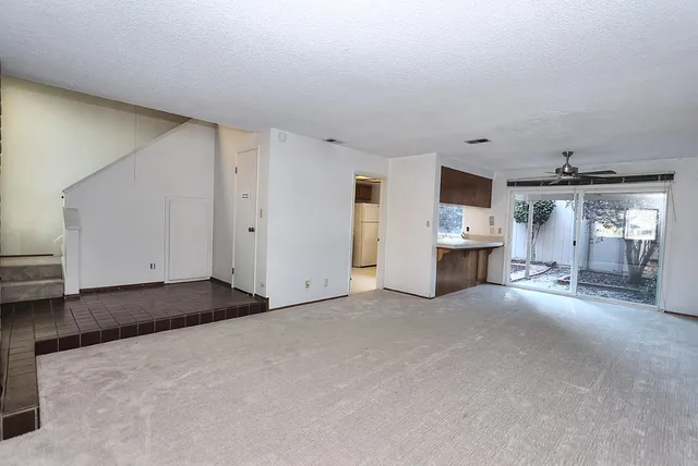 $299,000 | 424 Florin Road, Sacramento, CA 95831