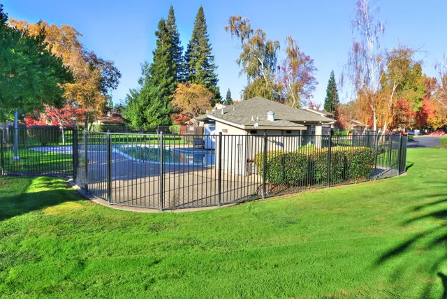 $299,000 | 424 Florin Road, Sacramento, CA 95831