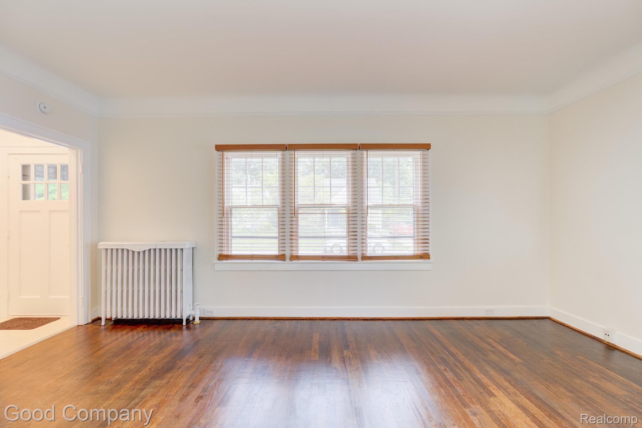 835 Allen Street Ferndale, MI 48220 - Photo 4 of 44 835 Allen St.-04.jpg