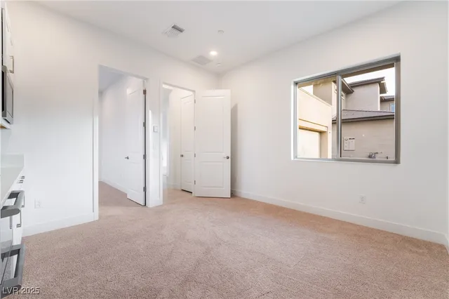 $8,900 | 5022 Slatestone Street, Las Vegas, NV 89135