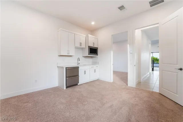 $8,900 | 5022 Slatestone Street, Las Vegas, NV 89135