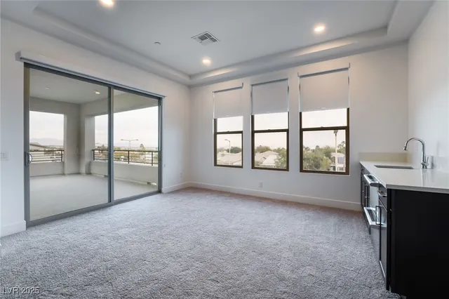 $8,900 | 5022 Slatestone Street, Las Vegas, NV 89135