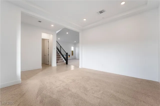 $8,900 | 5022 Slatestone Street, Las Vegas, NV 89135