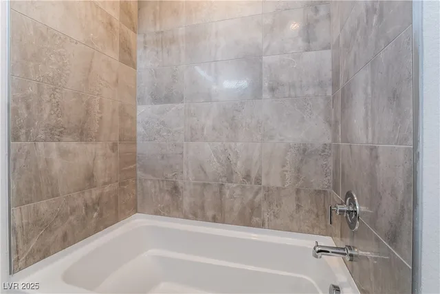 $8,900 | 5022 Slatestone Street, Las Vegas, NV 89135