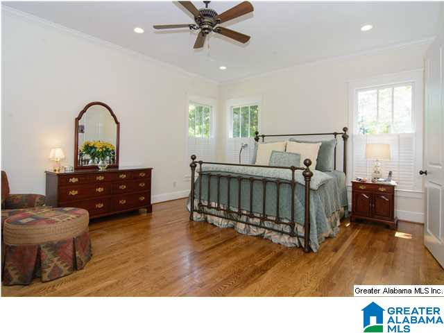 128 East Hawthorne Road Birmingham, AL 35209 - Photo 14 of 32