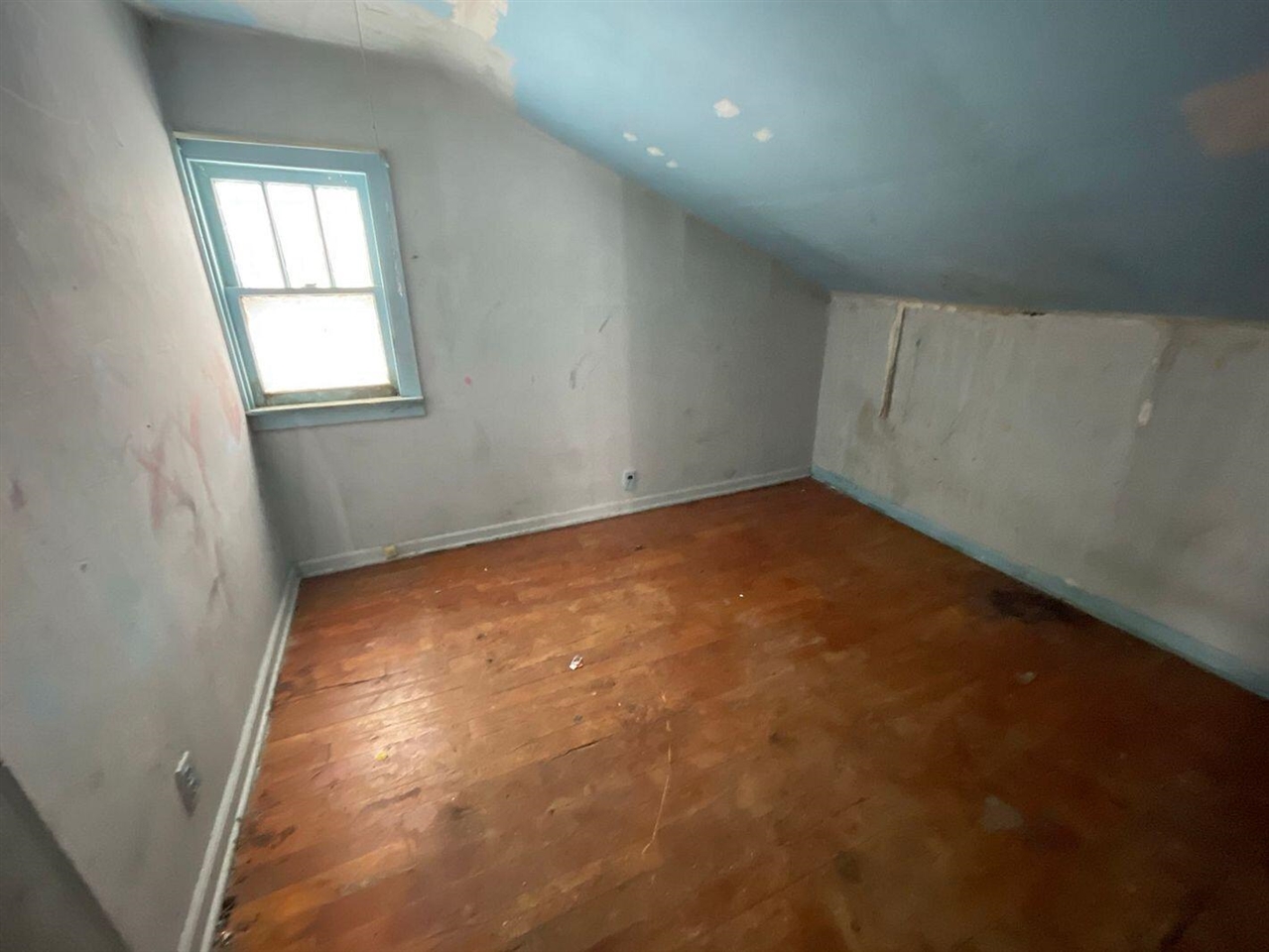 320 Lutzke Road Saginaw, MI 48609 - Photo 15 of 53