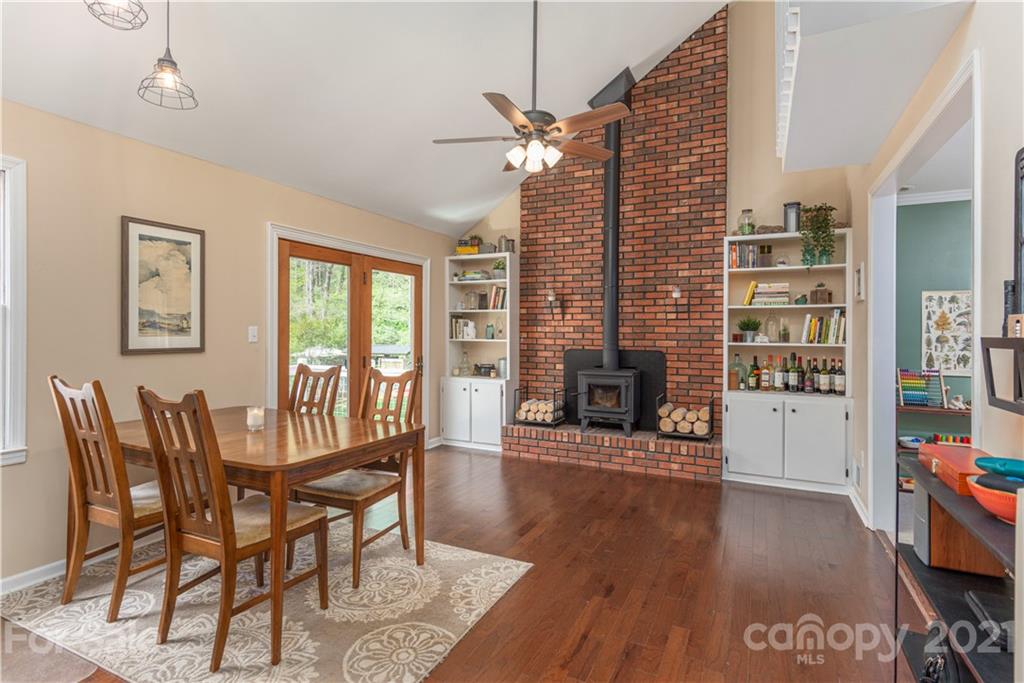 162 Travis Road Cullowhee, NC 28723 - Photo 2 of 29 Gallery Image 2