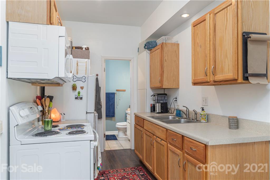 162 Travis Road Cullowhee, NC 28723 - Photo 16 of 29 Gallery Image 16