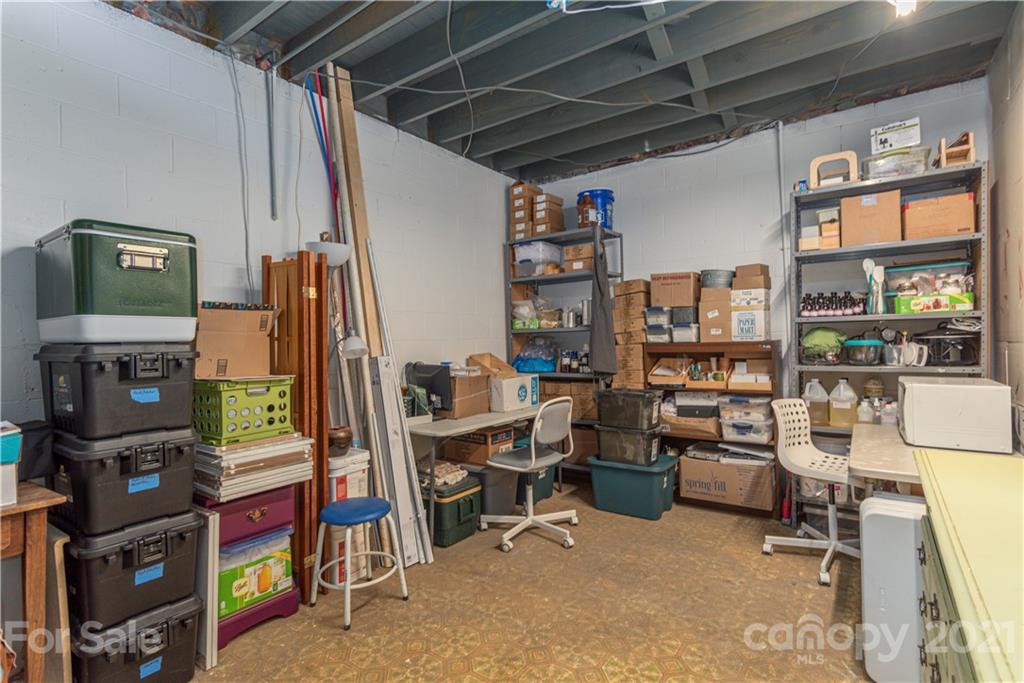 162 Travis Road Cullowhee, NC 28723 - Photo 20 of 29 Gallery Image 20