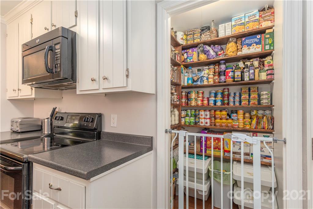 162 Travis Road Cullowhee, NC 28723 - Photo 6 of 29 Gallery Image 6