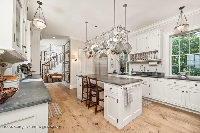 $14,500,000 | 199 Eichybush Road, Kinderhook, NY 12106