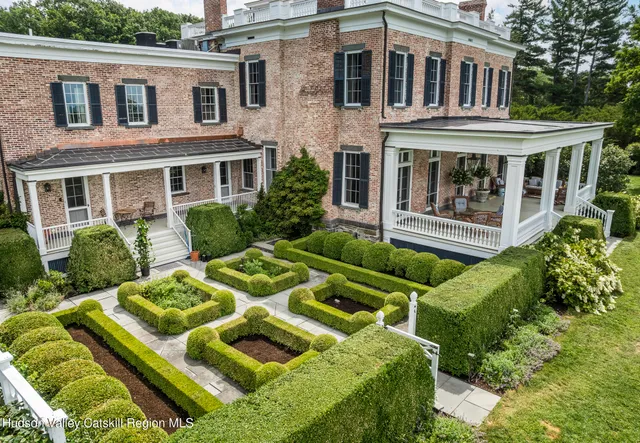 $14,500,000 | 199 Eichybush Road, Kinderhook, NY 12106