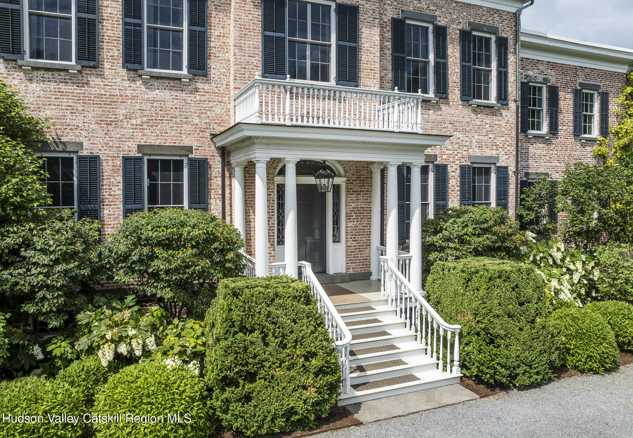 199 Eichybush Road Kinderhook, NY 12106 - Photo 4 of 54 5-Entry