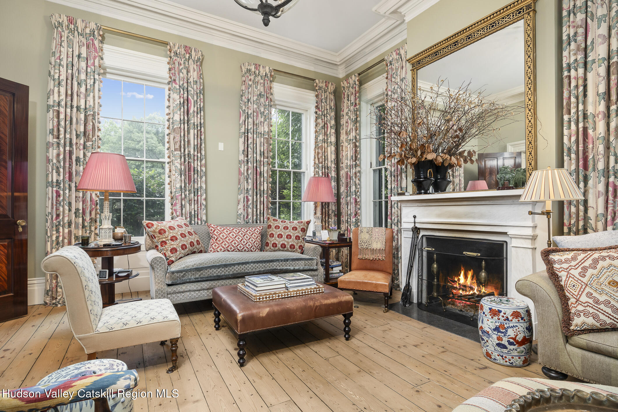 199 Eichybush Road Kinderhook, NY 12106 - Photo 6 of 54 7-Library