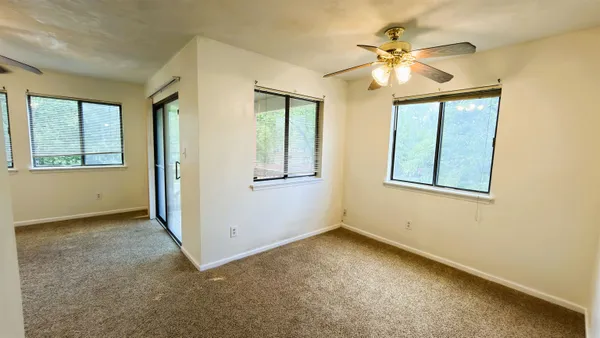 $1,150 | 1315 Airport Drive, Unit B02, Tallahassee, FL 32304
