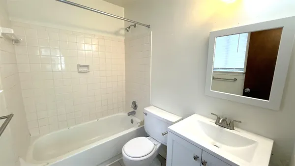 $1,150 | 1315 Airport Drive, Unit B02, Tallahassee, FL 32304