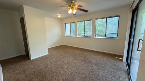 $1,150 | 1315 Airport Drive, Unit B02, Tallahassee, FL 32304