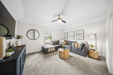 $1,000,000 | 16804 South Rosehill Street, Overland Park, KS 66221