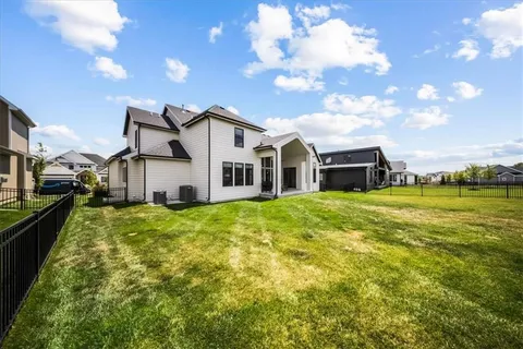 $1,000,000 | 16804 South Rosehill Street, Overland Park, KS 66221