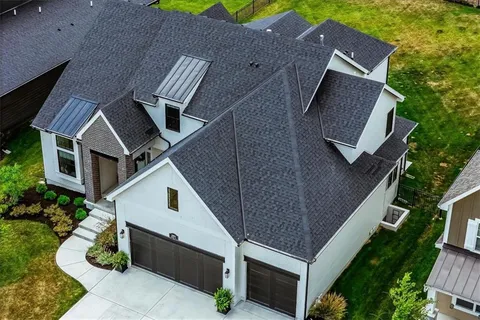 $1,000,000 | 16804 South Rosehill Street, Overland Park, KS 66221