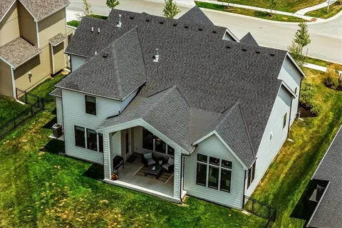 $1,000,000 | 16804 South Rosehill Street, Overland Park, KS 66221