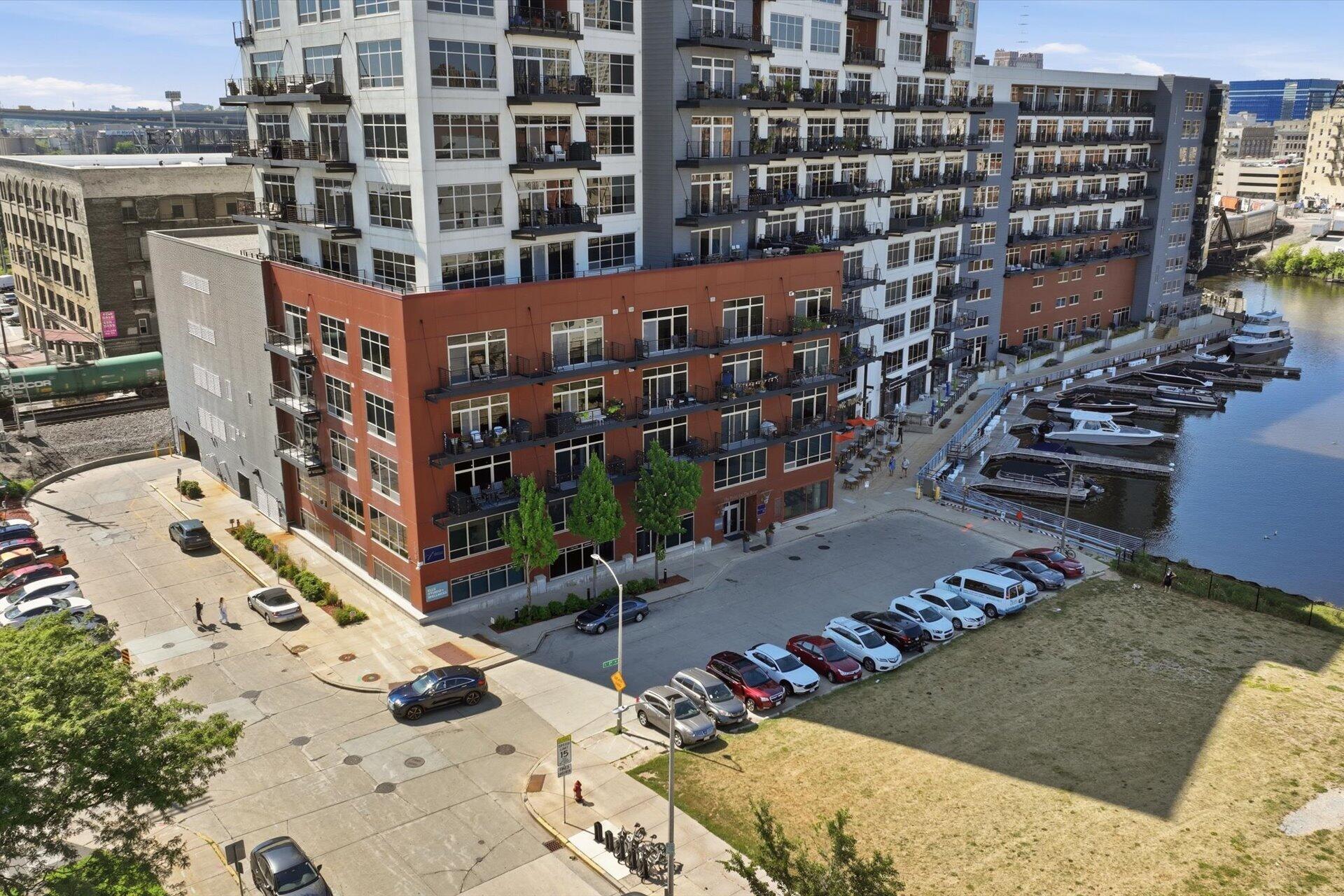 106 West Seeboth Street, Unit 920 Milwaukee, WI 53204 - Photo 51 of 51 Unbeatable downtown location just steps from the RiverWalk, Third Ward, Milwaukee Public Market, dining, shopping, and entertainment.