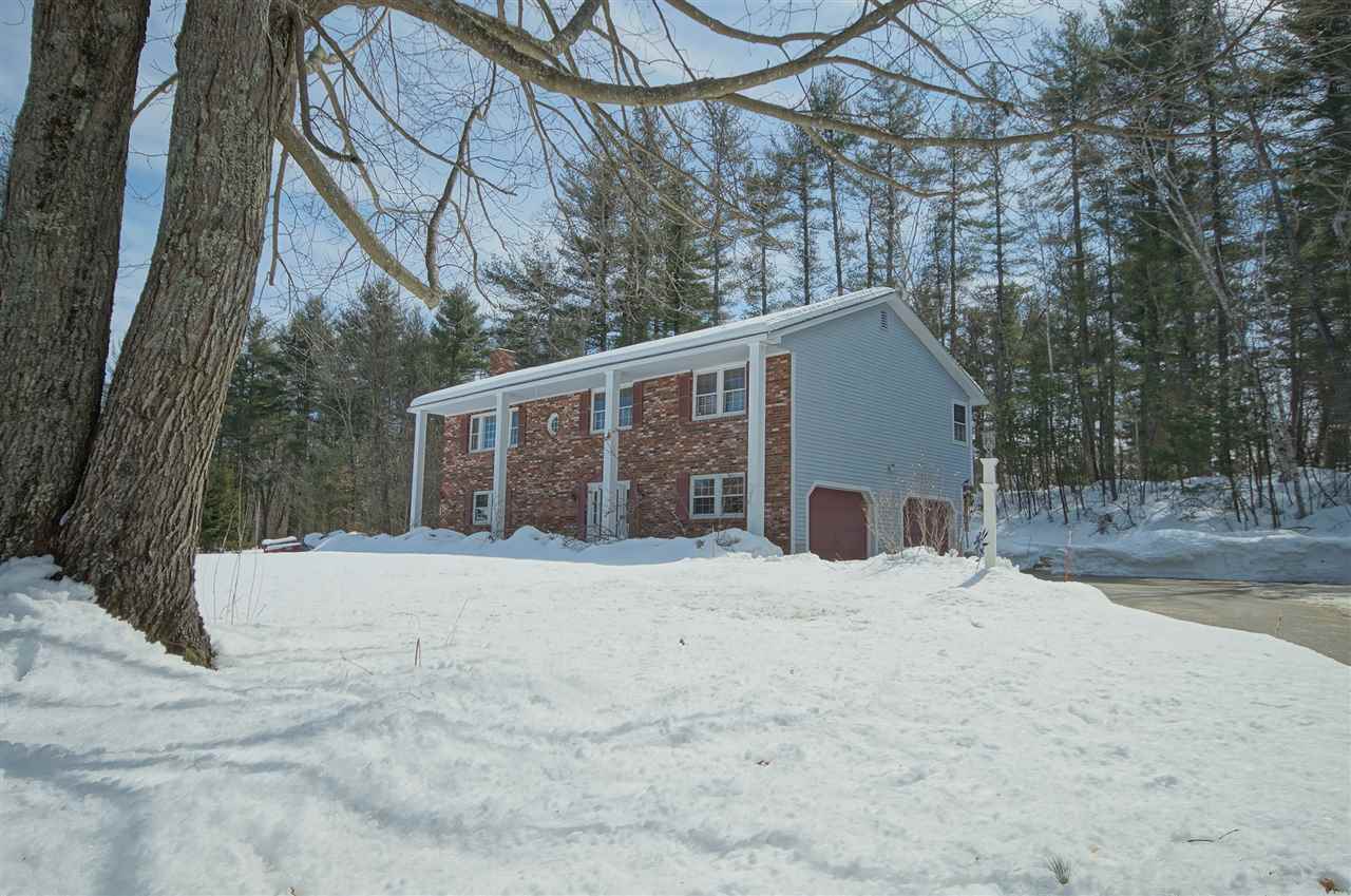 22 Crestwood Road Windham, NH 03087 - Photo 2 of 27