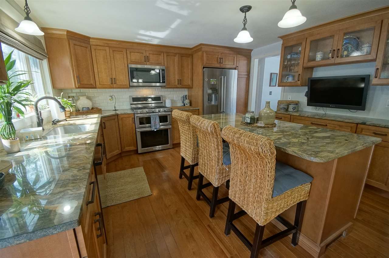 22 Crestwood Road Windham, NH 03087 - Photo 16 of 27
