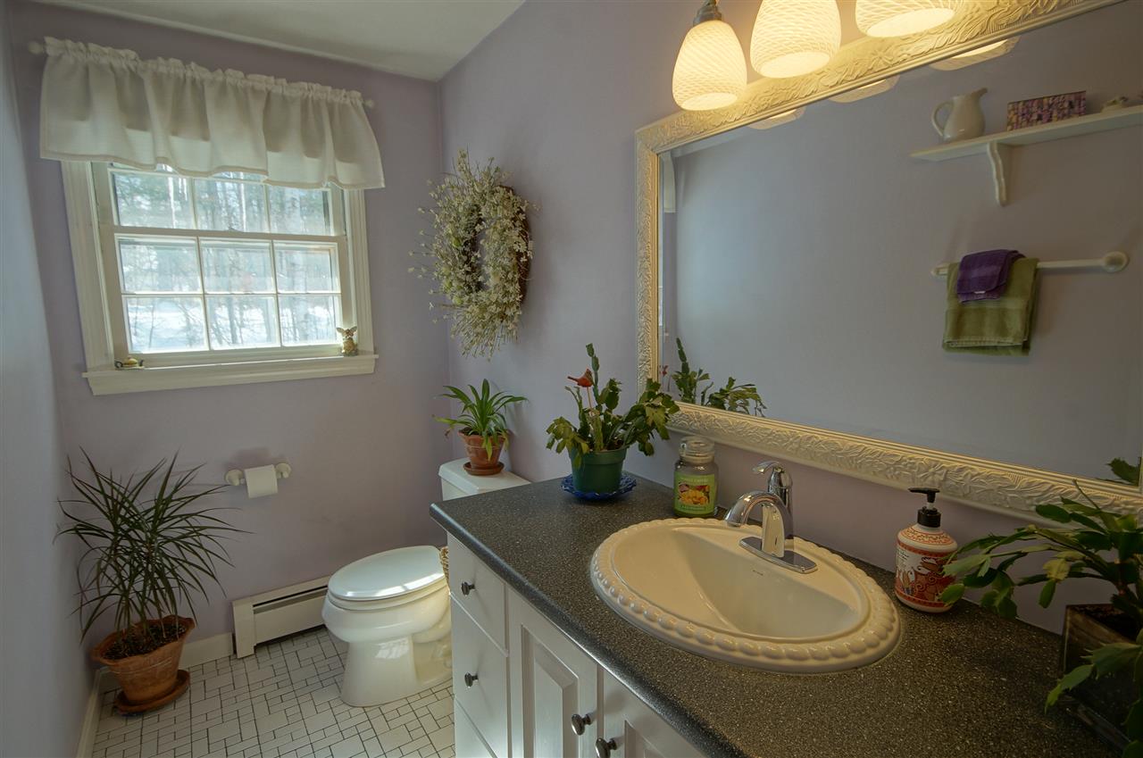 22 Crestwood Road Windham, NH 03087 - Photo 18 of 27