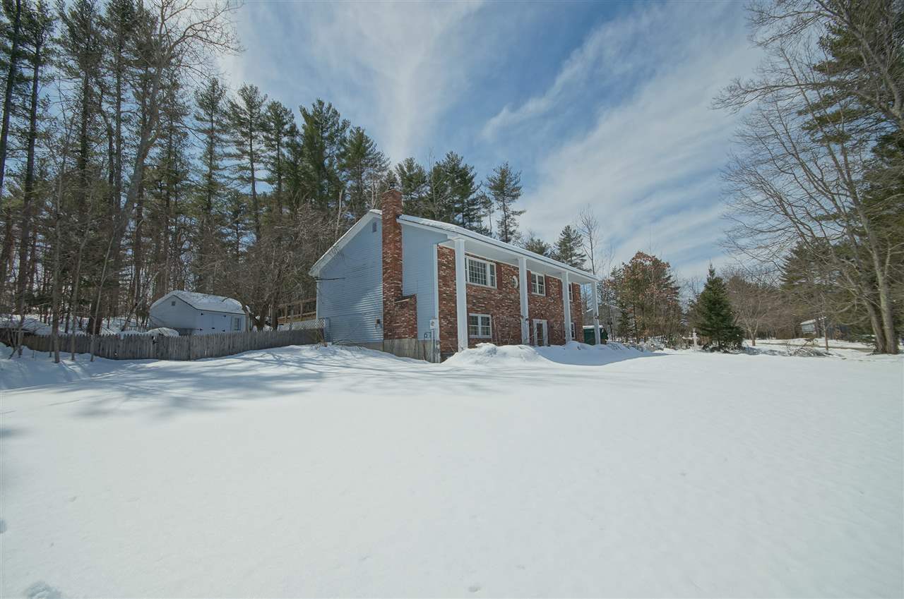22 Crestwood Road Windham, NH 03087 - Photo 3 of 27