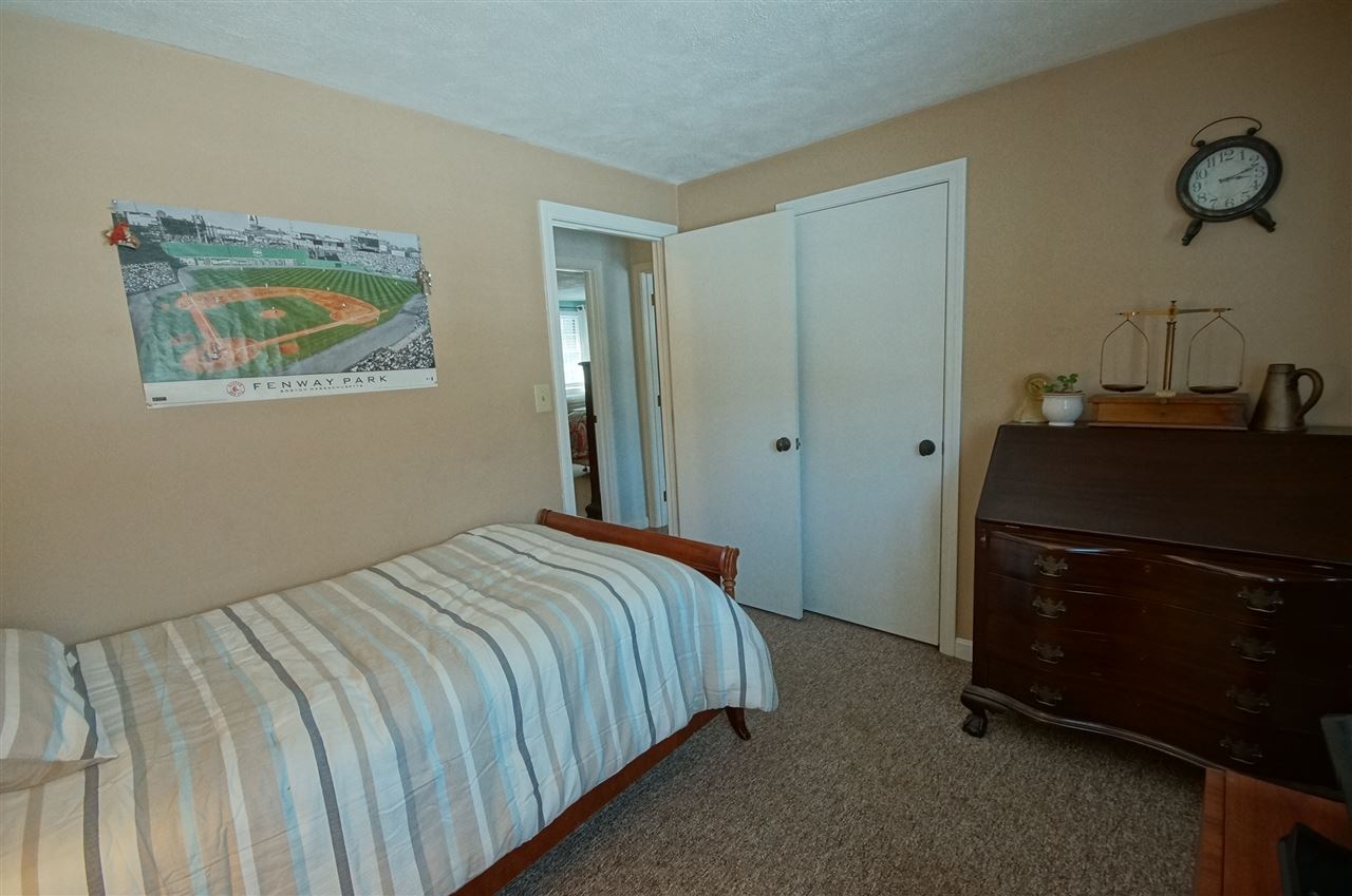 22 Crestwood Road Windham, NH 03087 - Photo 22 of 27