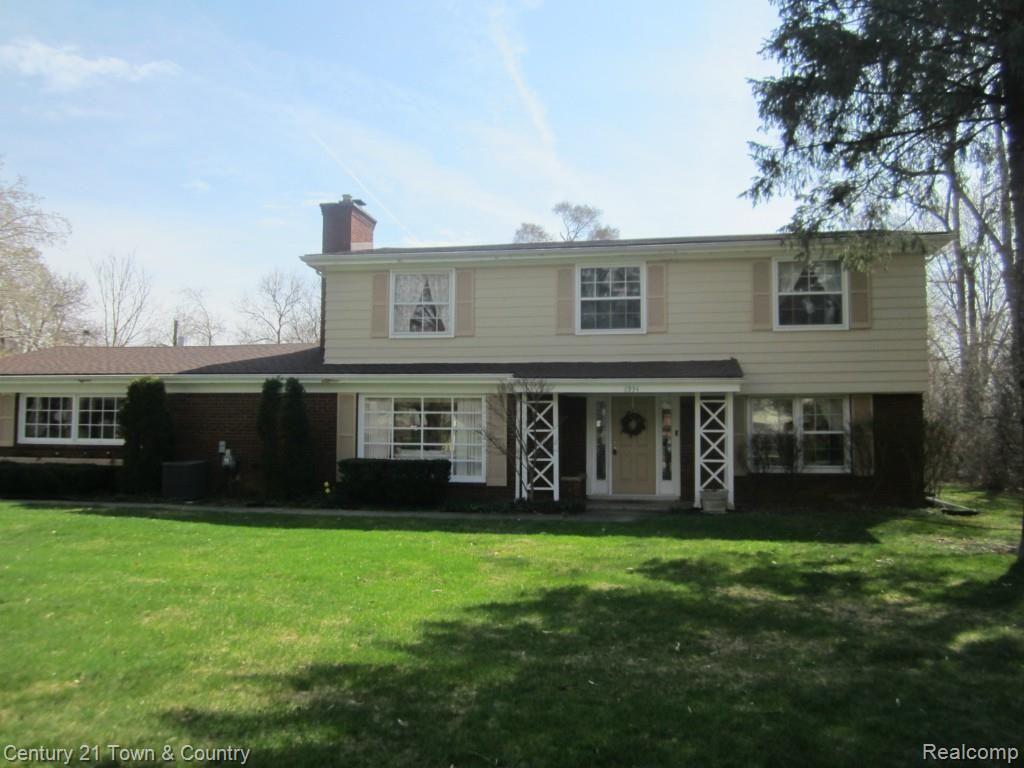 6934 Dublin Fair Road Troy, MI 48098 - Photo 2 of 34 IMG_1200.jpg