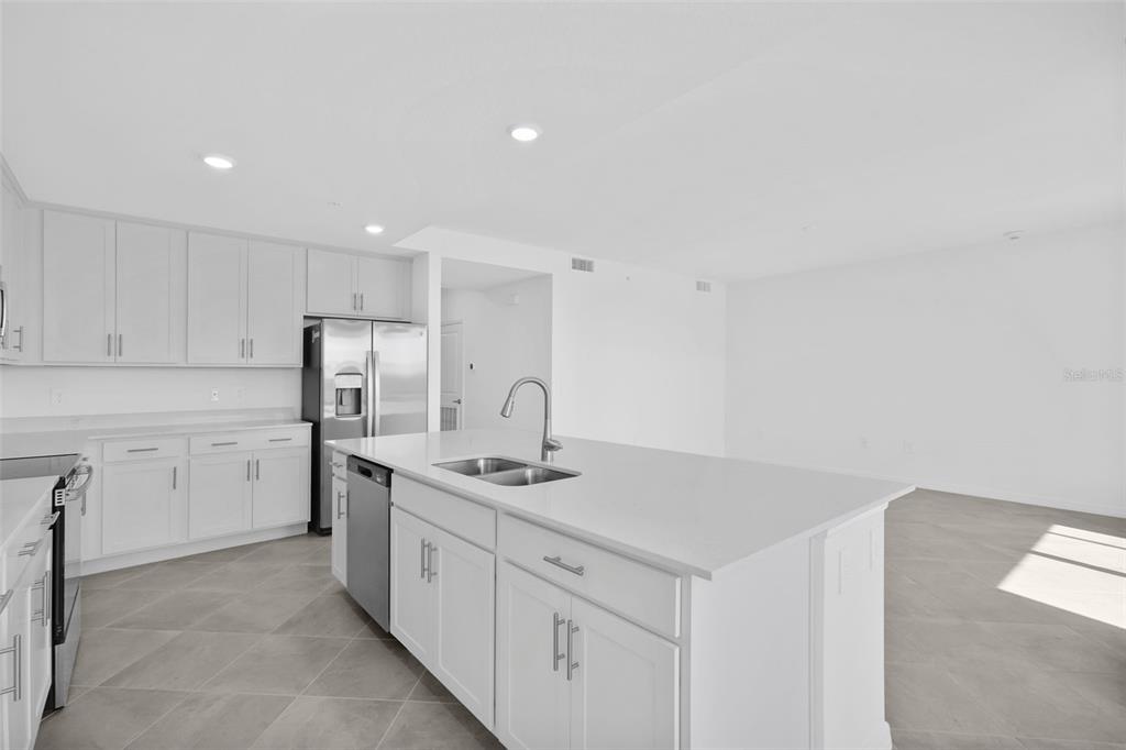 19116 Scallop Loop, Unit 302 Lakewood Ranch, FL 34211 - Photo 14 of 22
