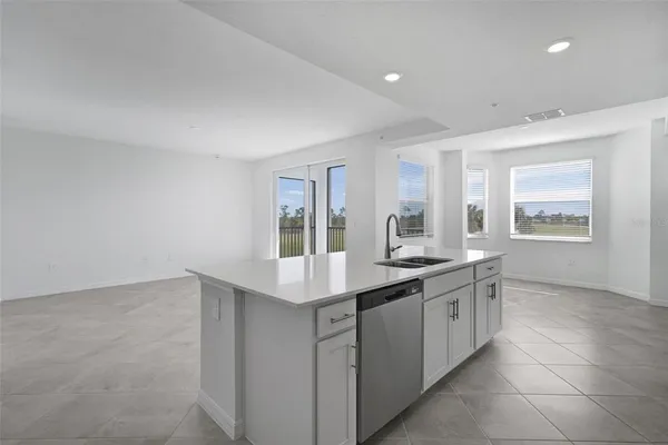 $318,998 | 19116 Scallop Loop, Unit 302, Lakewood Ranch, FL 34211