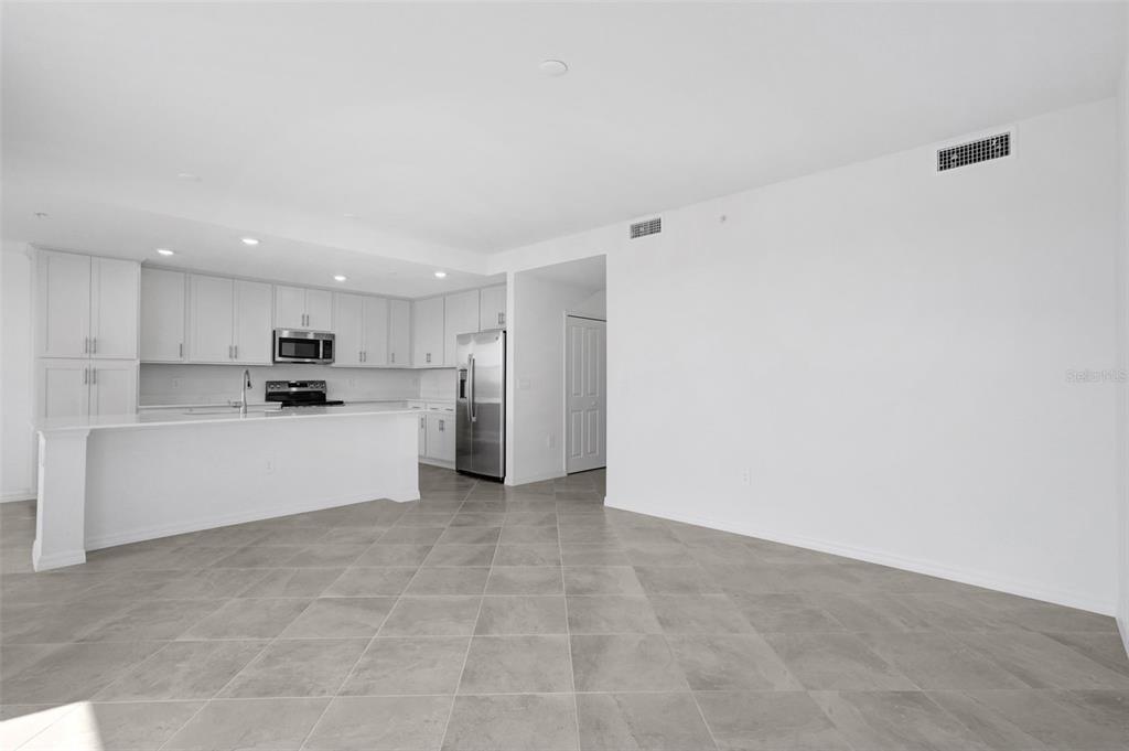 19116 Scallop Loop, Unit 302 Lakewood Ranch, FL 34211 - Photo 4 of 22