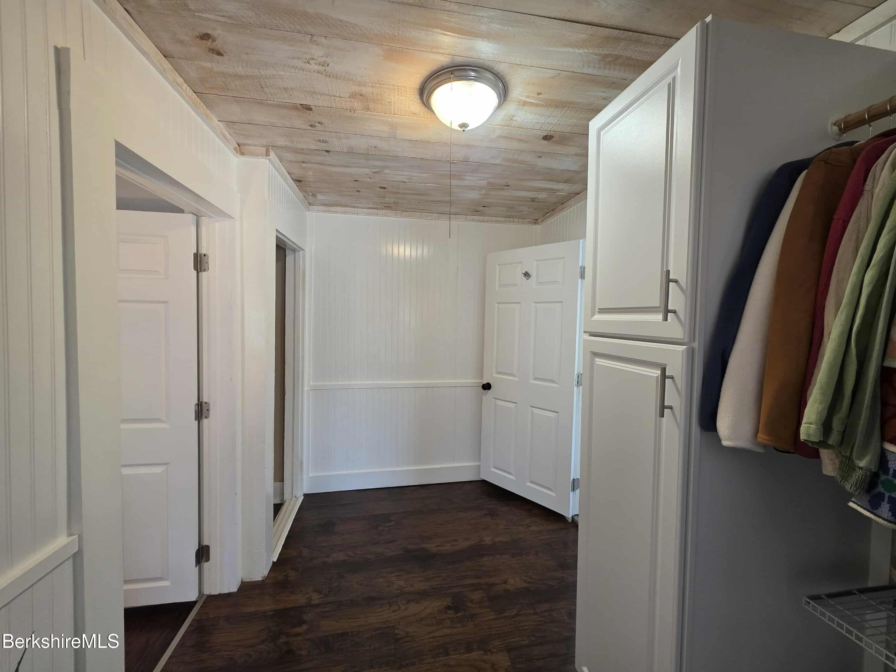 98 Friend Street Adams, MA 01220 - Photo 19 of 26 Hallway