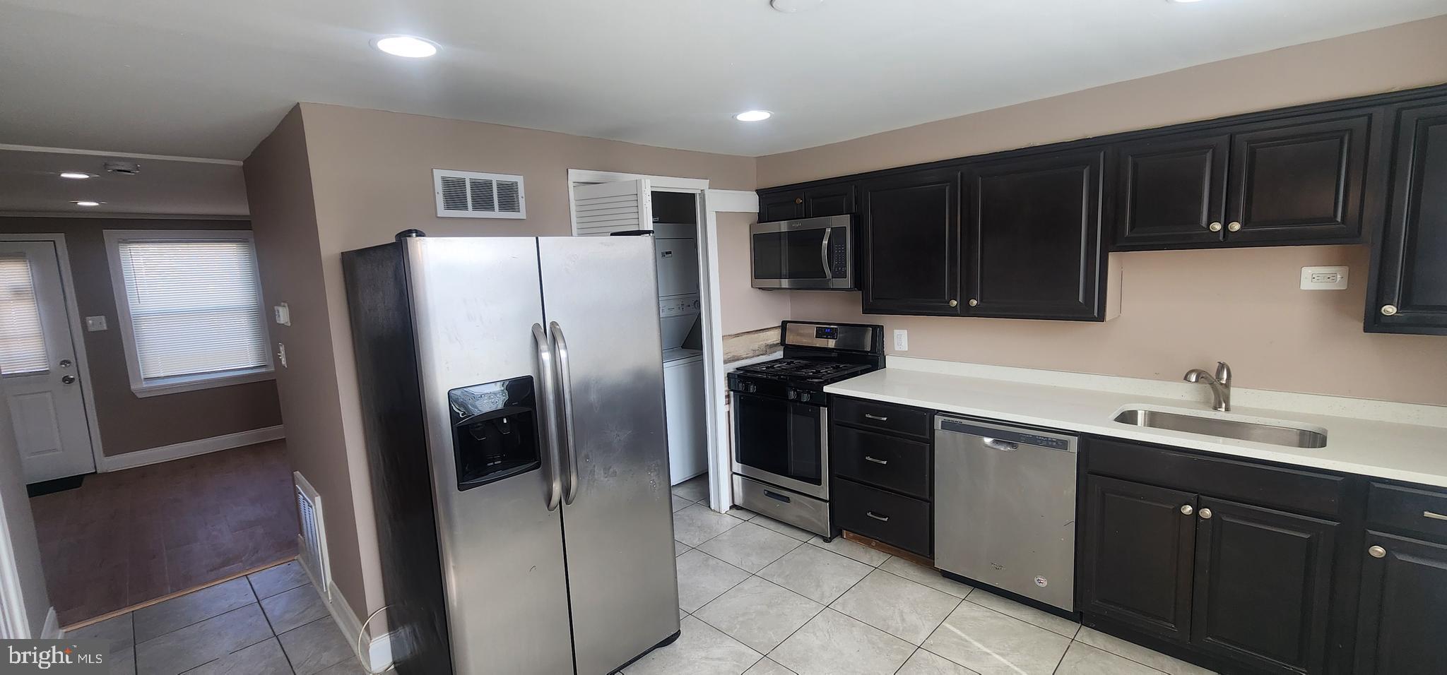 7915 Eastdale Road Baltimore, MD 21224 - Photo 1 of 19 Kitchen