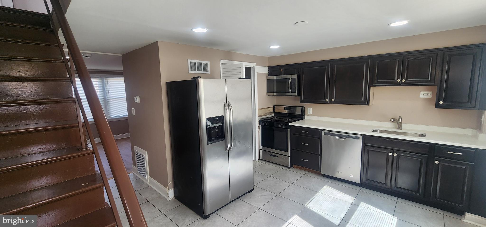 7915 Eastdale Road Baltimore, MD 21224 - Photo 8 of 19 Kitchen