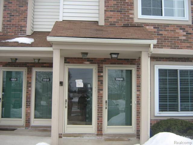 31828 Kelly Road Roseville, MI 48066 - Photo 1 of 14 3-9-14 055 (Small).jpg