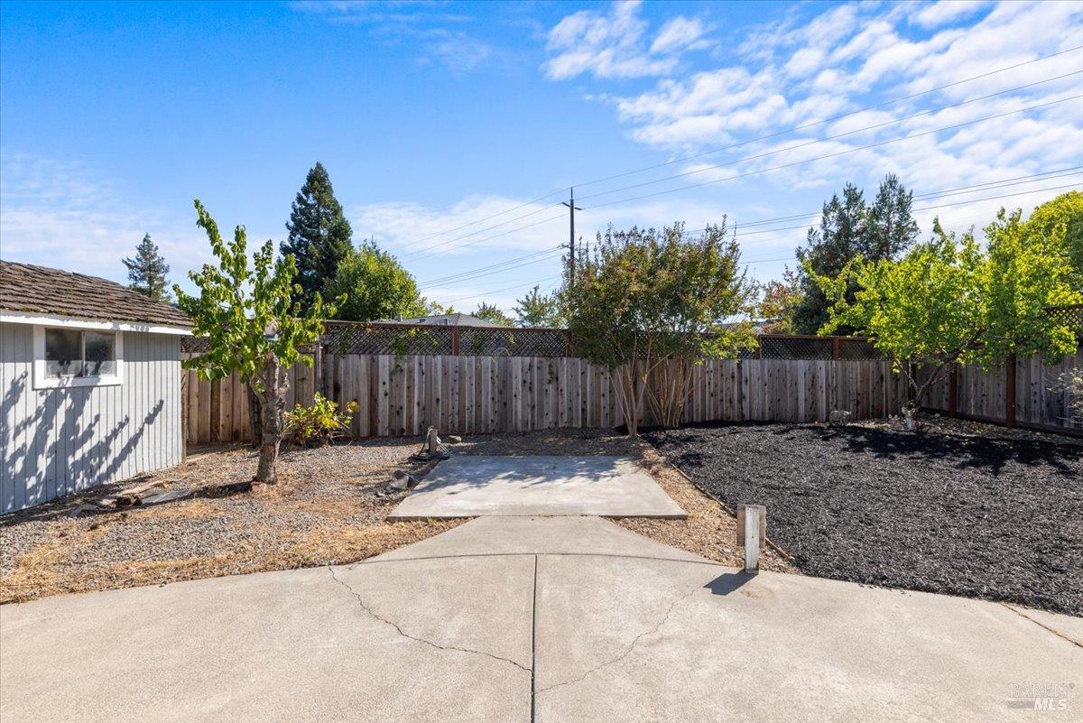 1698 Randon Way Santa Rosa, CA 95403 - Photo 31 of 68 Gallery Image 31