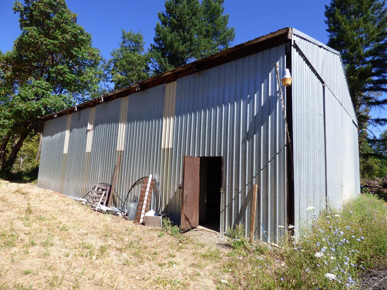 680 Hays Cut Off Road Cave Junction, OR 97523 - Photo 17 of 28 Huge 40x60 foot shop with 20'doors, 200