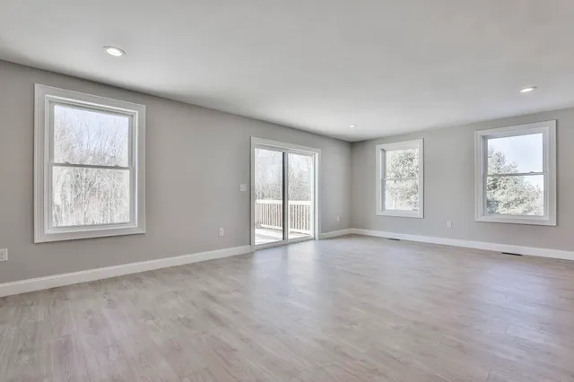 $4,200 | 35 B B Street, Hudson, NH 03051