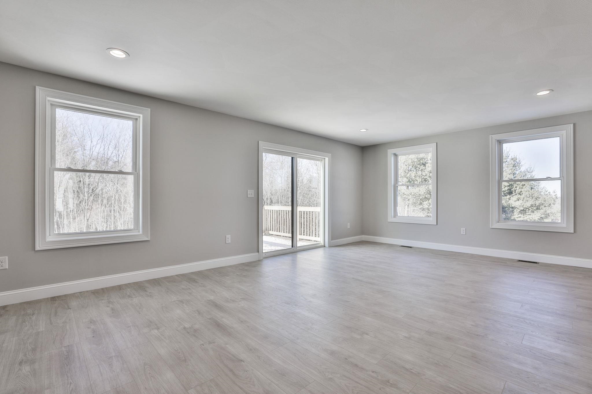 35 B B Street Hudson, NH 03051 - Photo 16 of 33