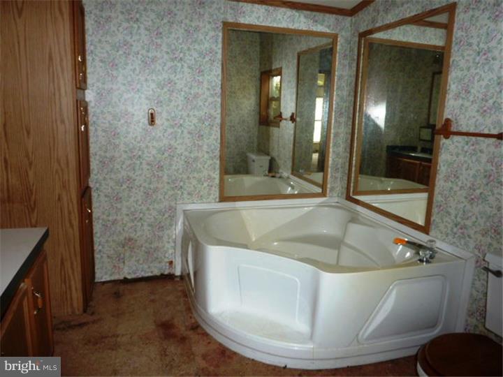 729 Cains Mill Road Williamstown, NJ 08094 - Photo 8 of 11 Gallery Image 8