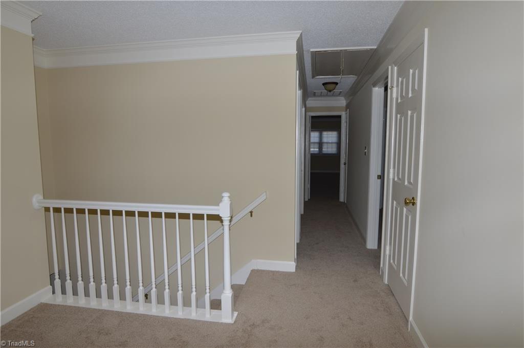5000 Peppertree Road Clemmons, NC 27012 - Photo 22 of 30 Upper level landing