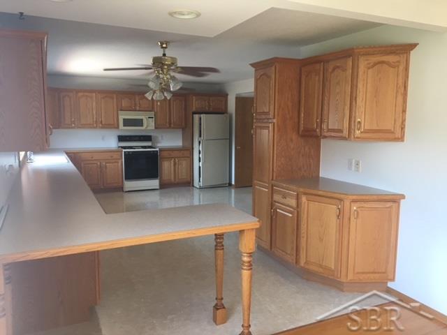 3425 North Belsay Road Flint, MI 48506 - Photo 10 of 45 31327011-9.JPG